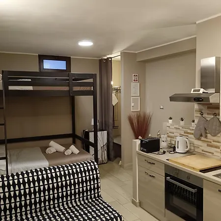 U Peri Alivu House בית נופש *