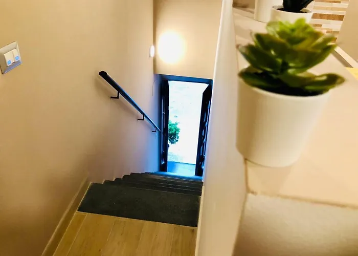 U Peri Alivu House *